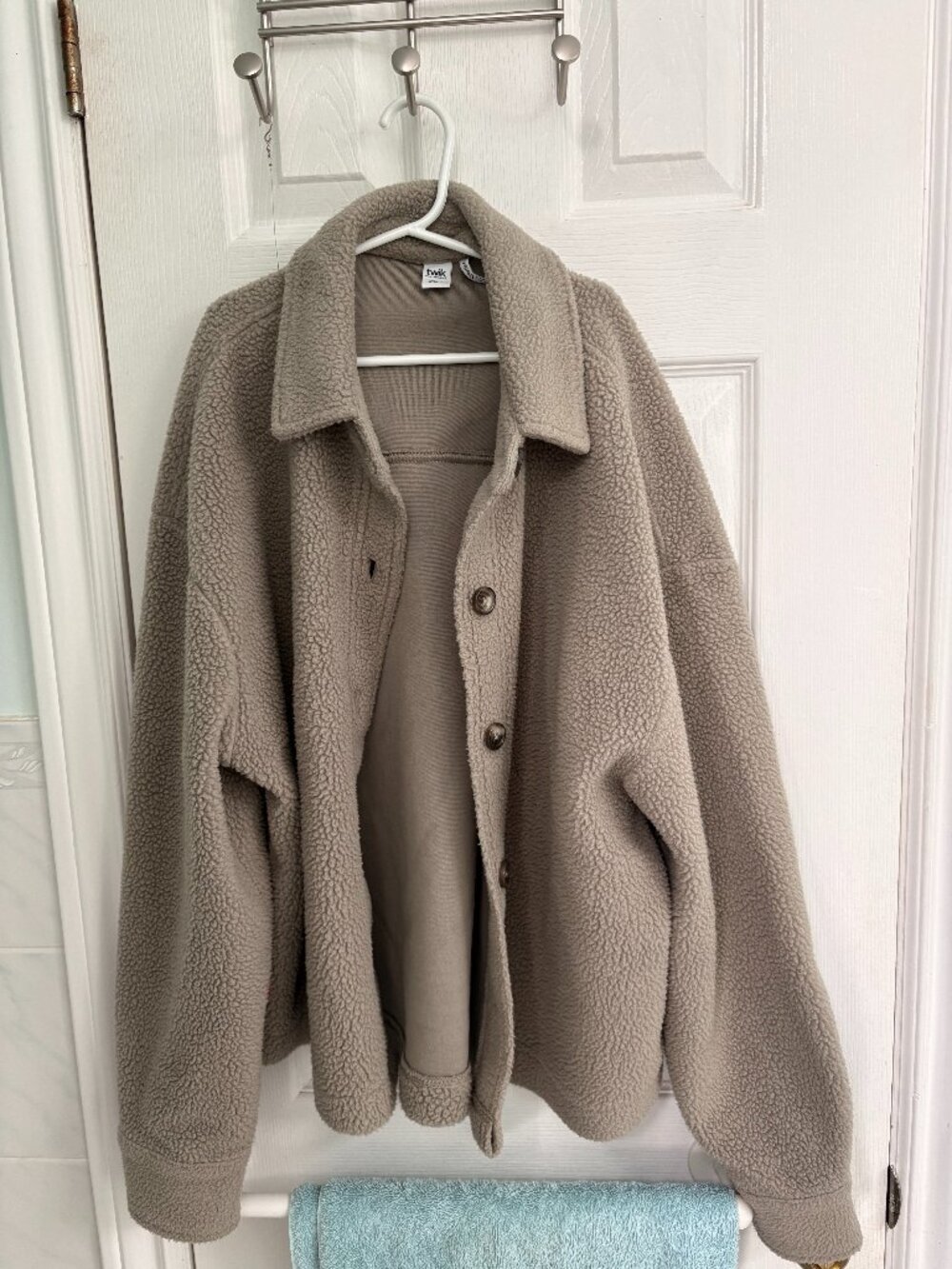 Oversized fleece overshirt - Picture 2 of 4